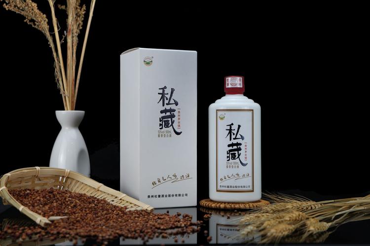 茅台酒自带酒杯能倒多少杯 