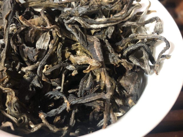 探索普洱古树茶的收藏世界：你已品鉴过几大名茶 