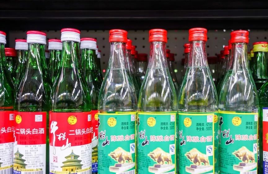 男性各阶段适宜酒品指南：解锁品酒新视角